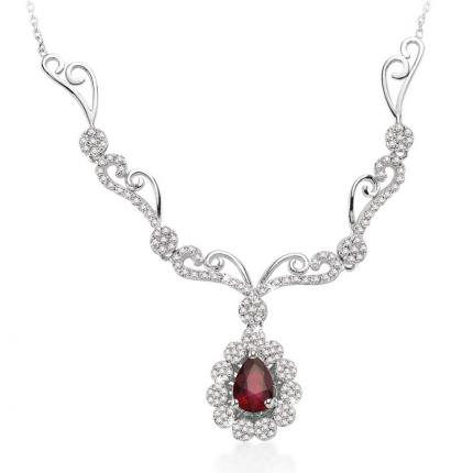 1.65 ct. Pırlanta Yakut Kolye